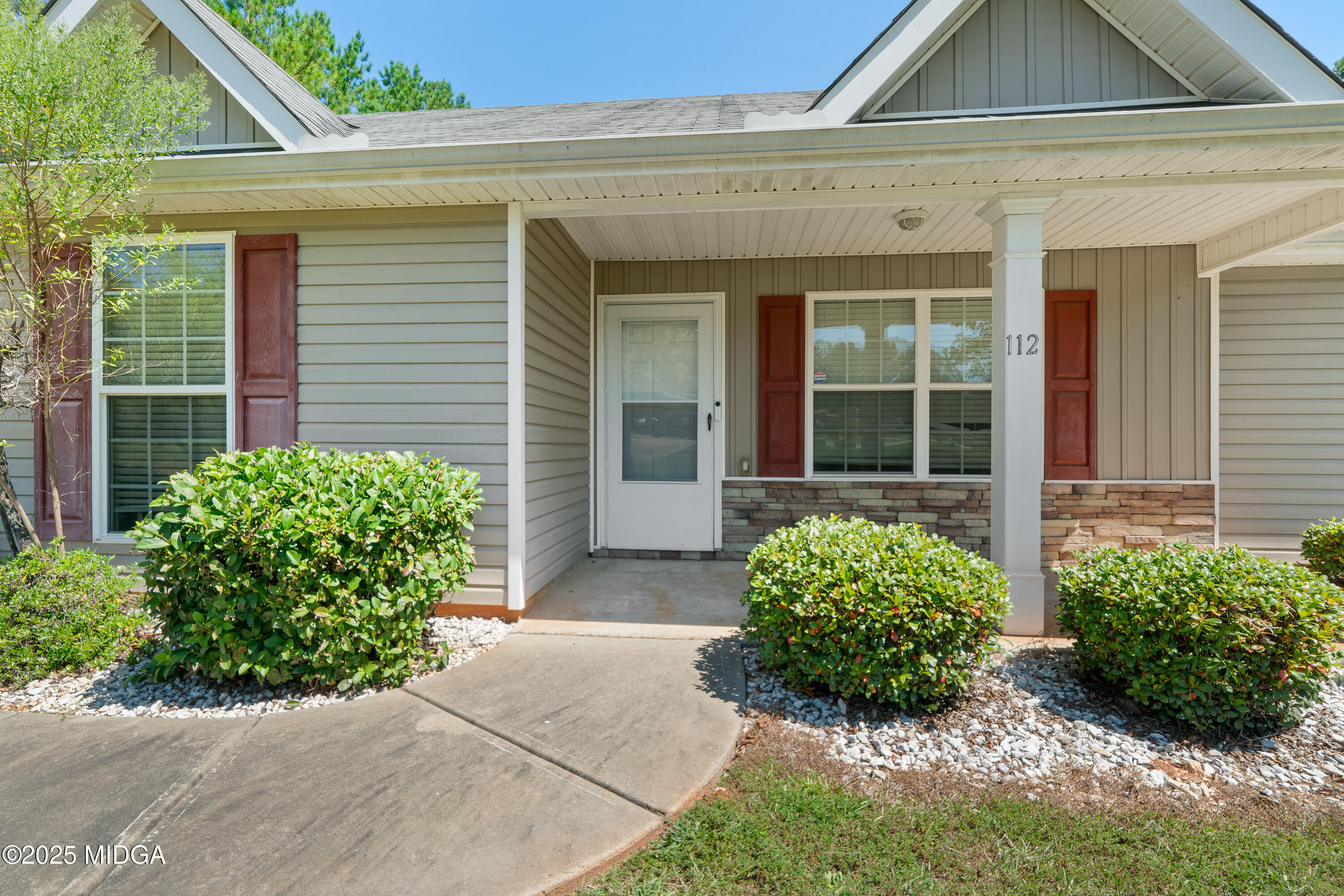 112 Cedar Ridge Road Forsyth, GA 31029 - Photo 4 of 39 112 Cedar Ridge Dr-4643