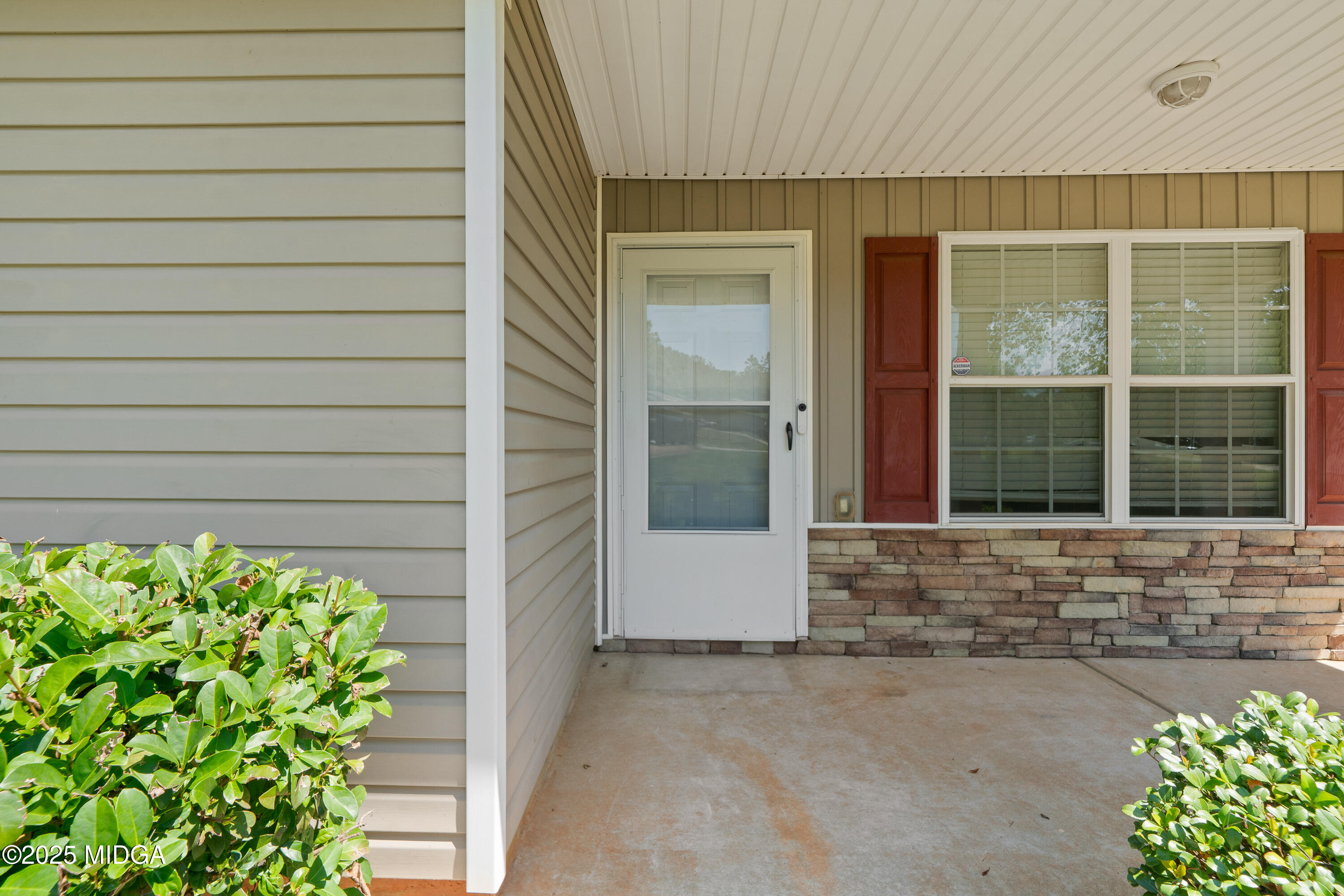 112 Cedar Ridge Road Forsyth, GA 31029 - Photo 5 of 39 112 Cedar Ridge Dr-4646