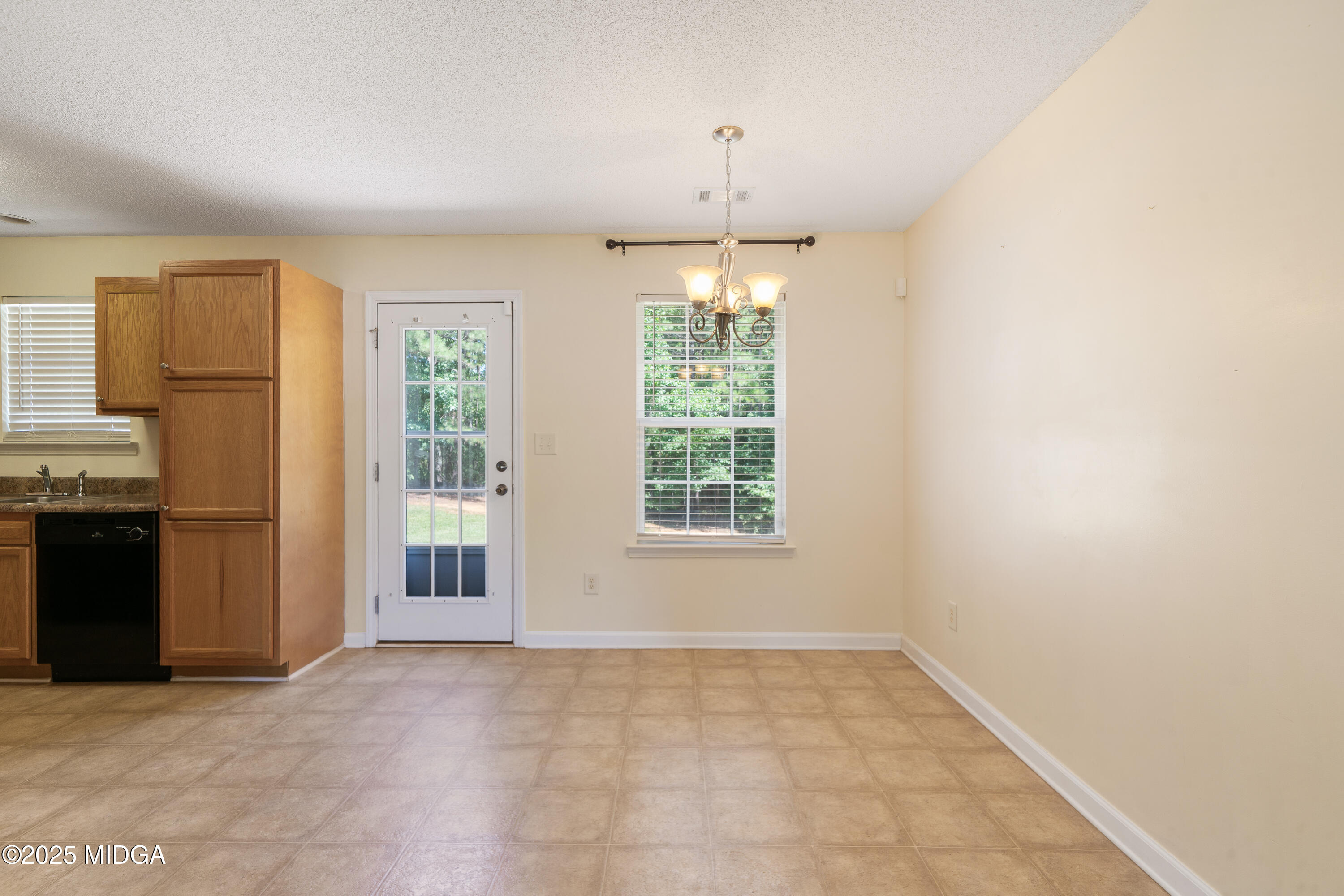 112 Cedar Ridge Road Forsyth, GA 31029 - Photo 10 of 39 112 Cedar Ridge Dr-4662