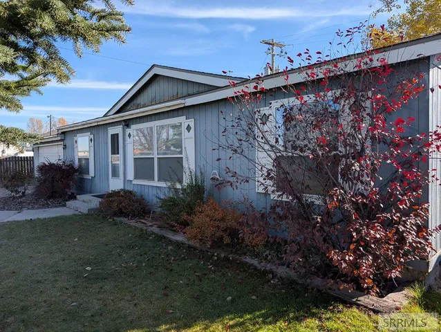 $195,000 | 79 South Railroad Avenue, Sugar City, ID 83448