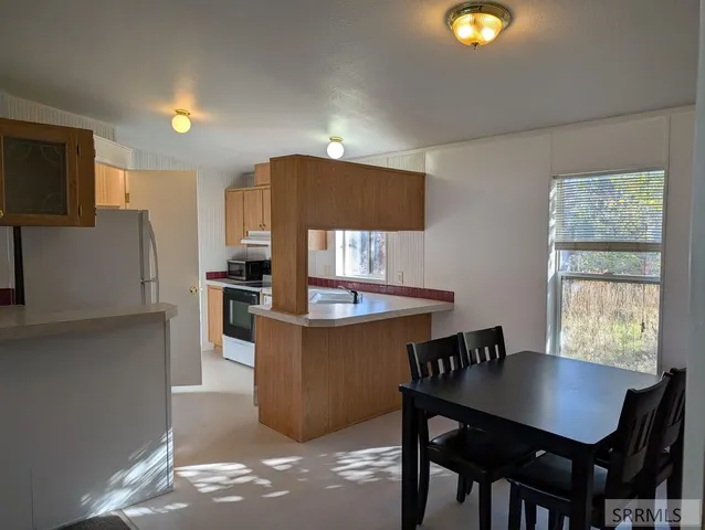 $195,000 | 79 South Railroad Avenue, Sugar City, ID 83448