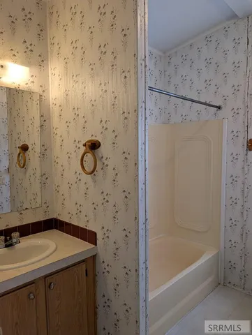 $195,000 | 79 South Railroad Avenue, Sugar City, ID 83448