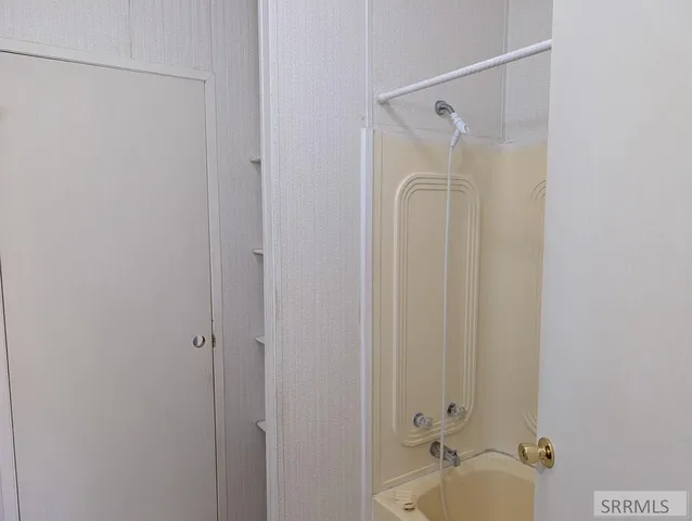 $195,000 | 79 South Railroad Avenue, Sugar City, ID 83448