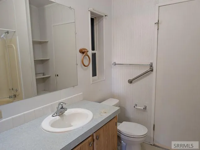 $195,000 | 79 South Railroad Avenue, Sugar City, ID 83448