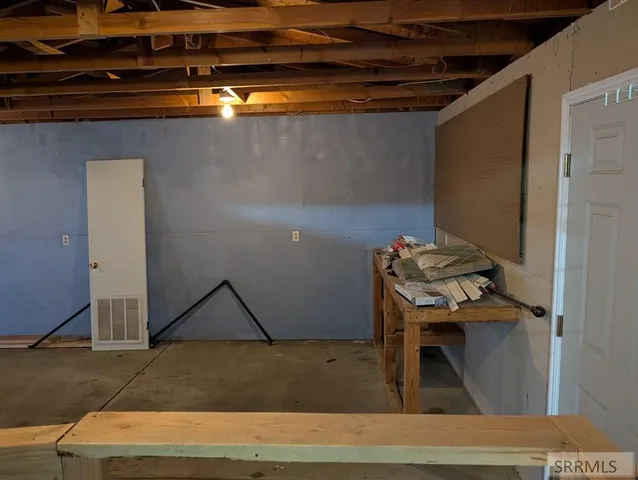 $195,000 | 79 South Railroad Avenue, Sugar City, ID 83448