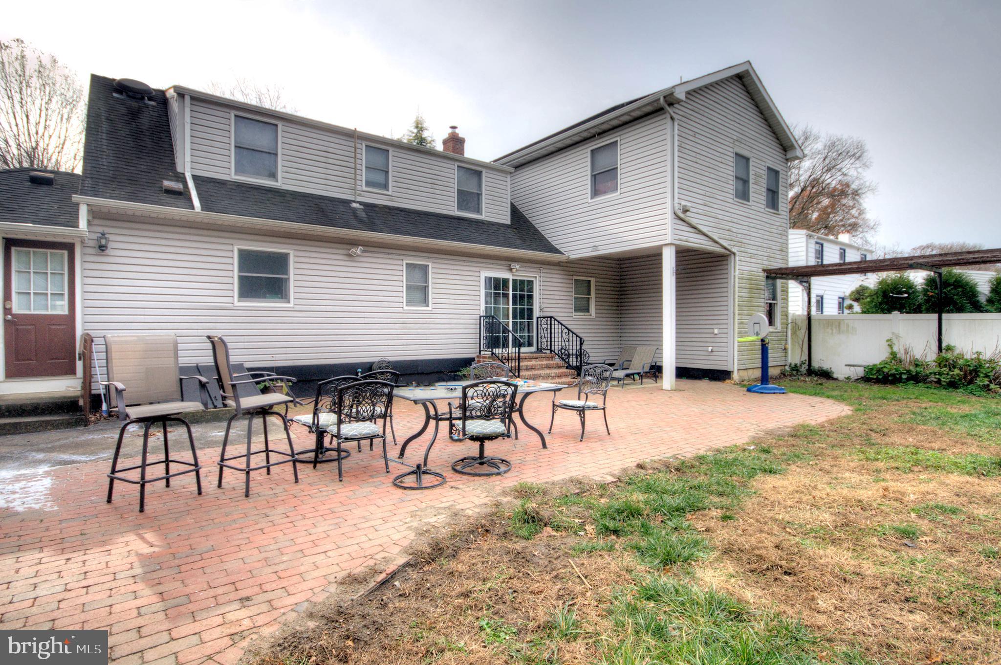 10 Linden Road Bordentown, NJ 08505 - Photo 12 of 70