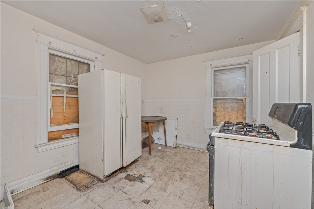1069 North Goodman Street Rochester, NY 14609 - Photo 17 of 23