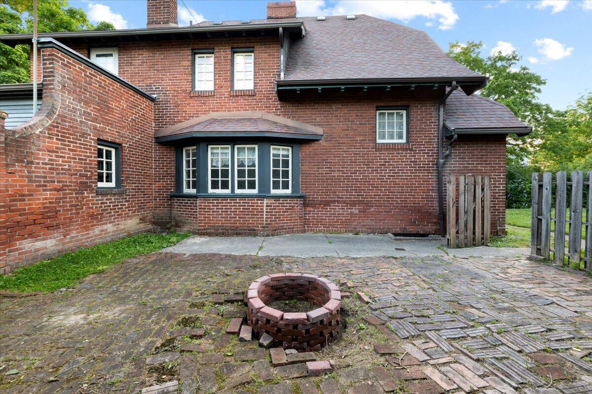 218 Forrest Avenue Springfield, OH 45505 - Photo 7 of 67
