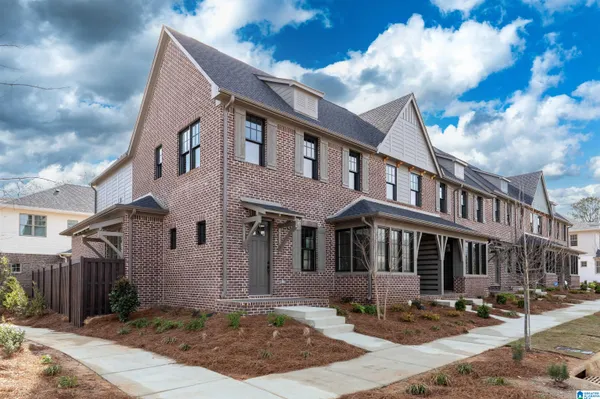 $2,595 | 1214 Windsor Square, Birmingham, AL 35242