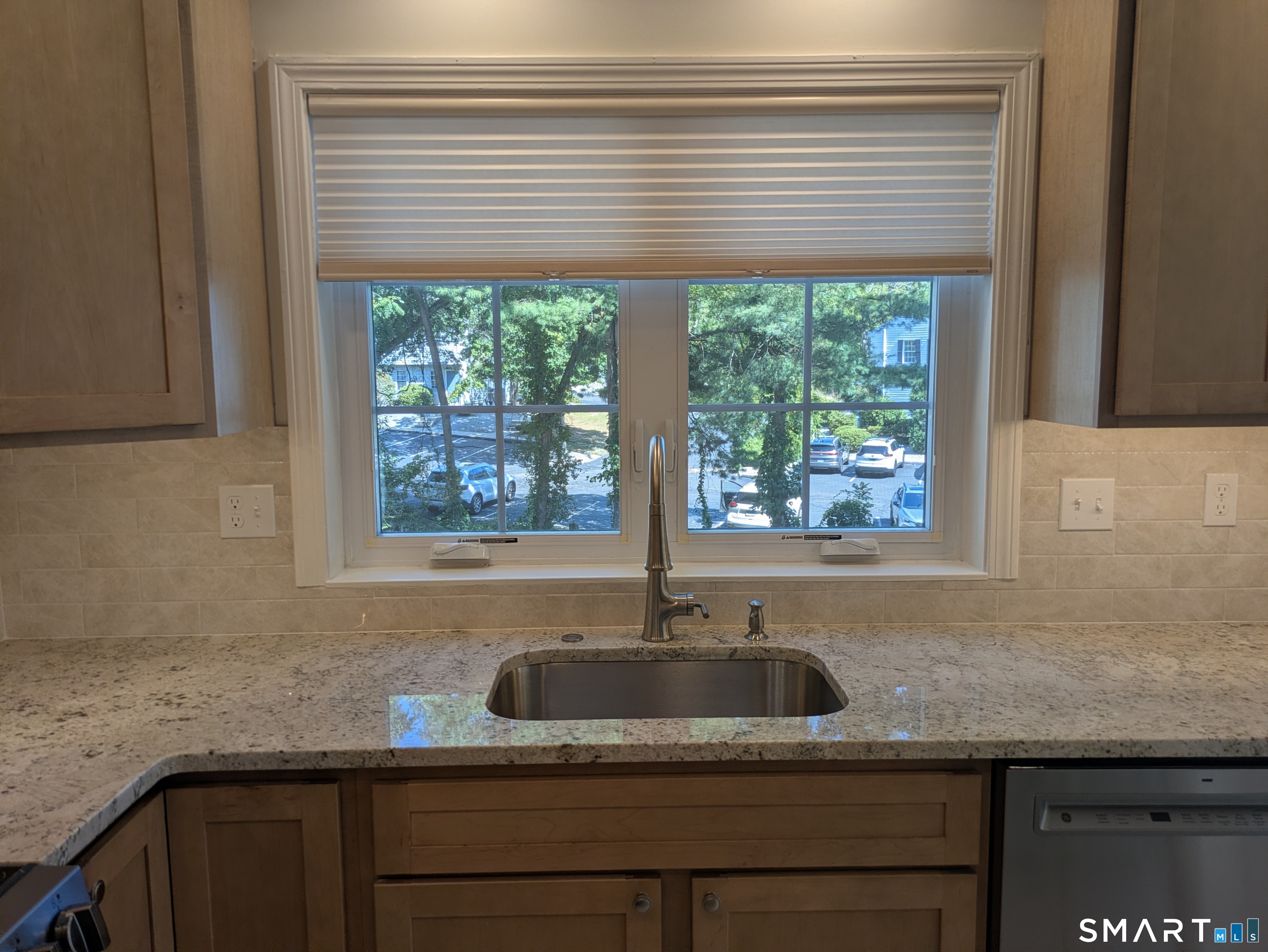23 Woodland Road, Unit B6 Madison, CT 06443 - Photo 10 of 19 Gallery Image 10