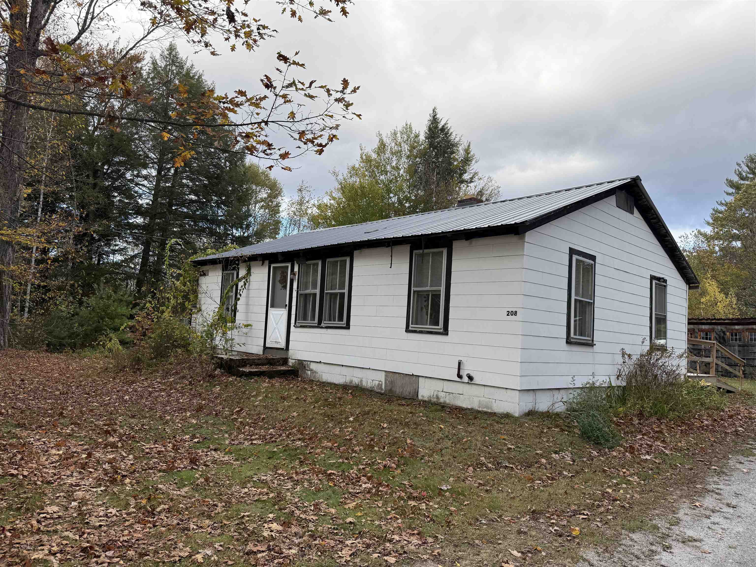 208 New Hebron Road Plymouth, NH 03264 - Photo 3 of 12