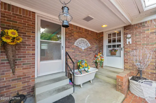 $355,000 | 738 Broad Street North, Lexington, TN 38351