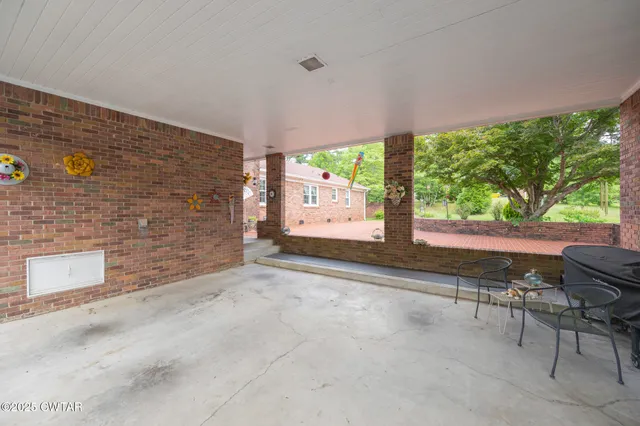 $355,000 | 738 Broad Street North, Lexington, TN 38351