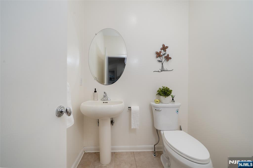 20 Pine Valley Road, Unit 148 Livingston, NJ 07039 - Photo 5 of 38