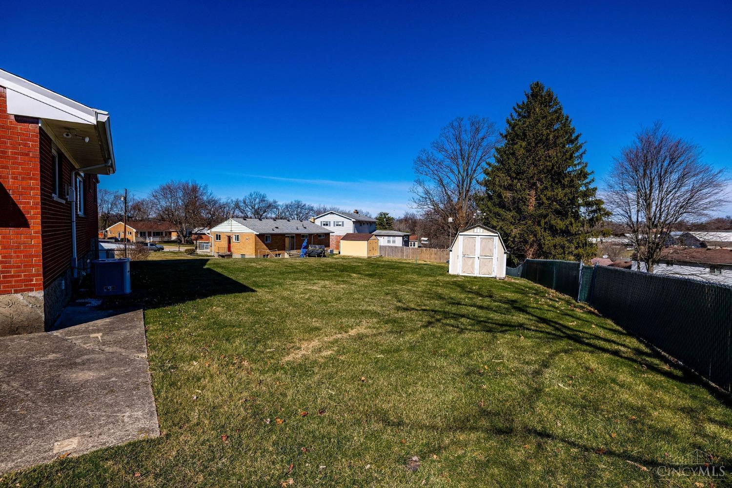 2242 Townsend Road Cincinnati, OH 45238 - Photo 33 of 35