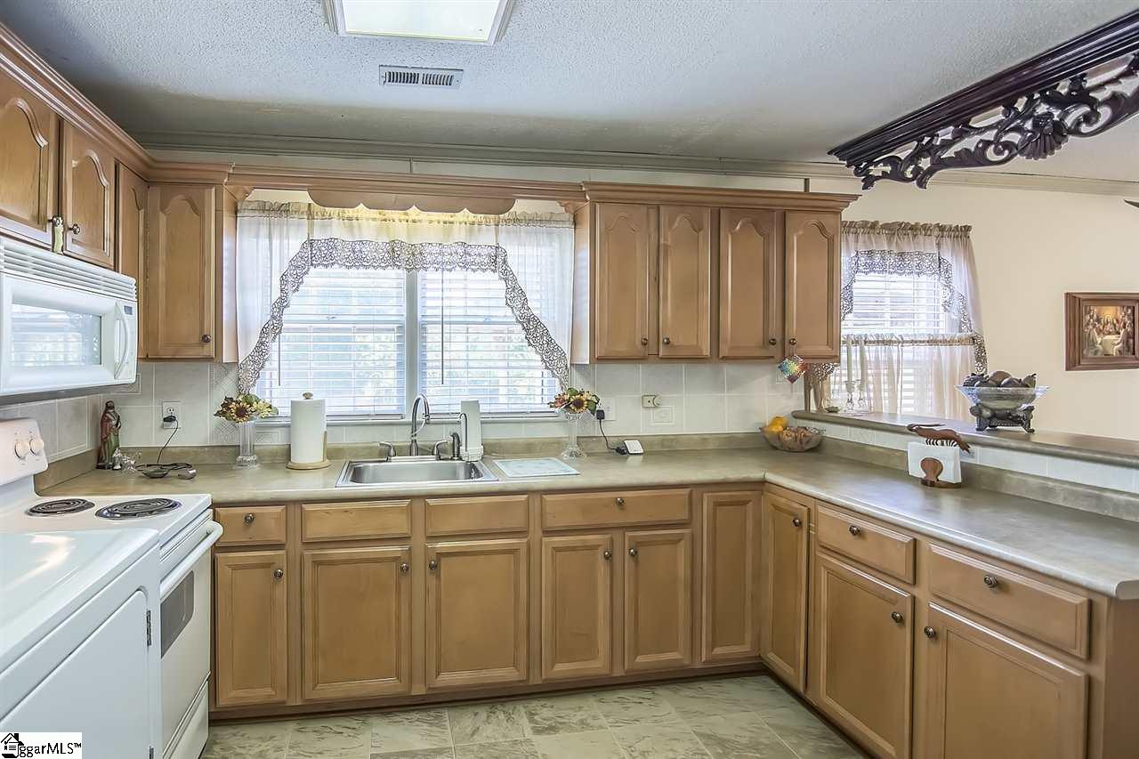 130 Rainbow Circle Inman, SC 29349 - Photo 18 of 28