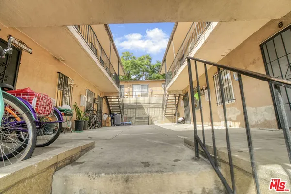 $1,650,000 | 5274 Ithaca Avenue, Los Angeles, CA 90032