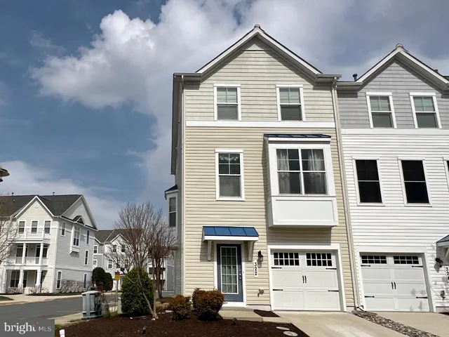 $289,000 | 322 Shipyard Drive, Unit 82, Cambridge, MD 21613