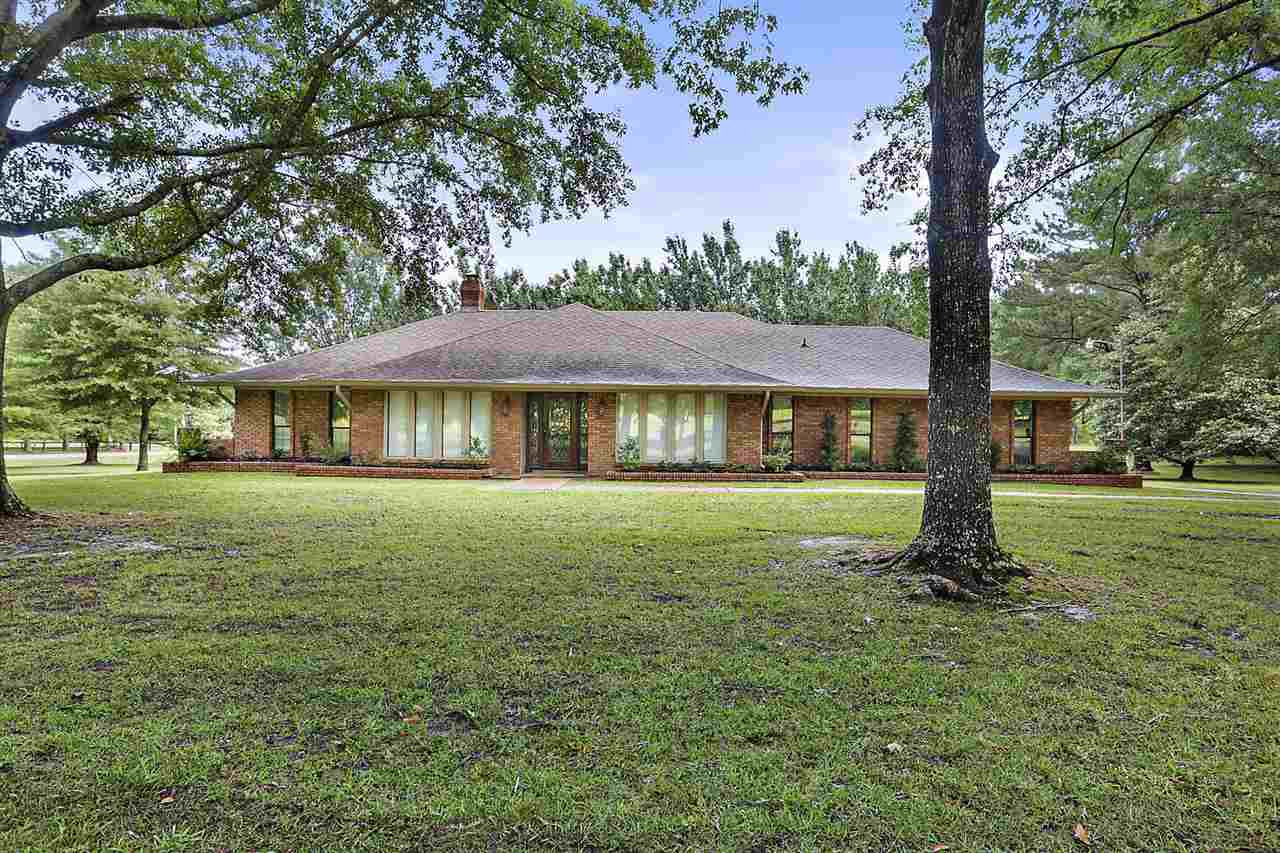 100 Spring Valley Drive Raymond, MS 39154 - Photo 1 of 42 Photo 1
