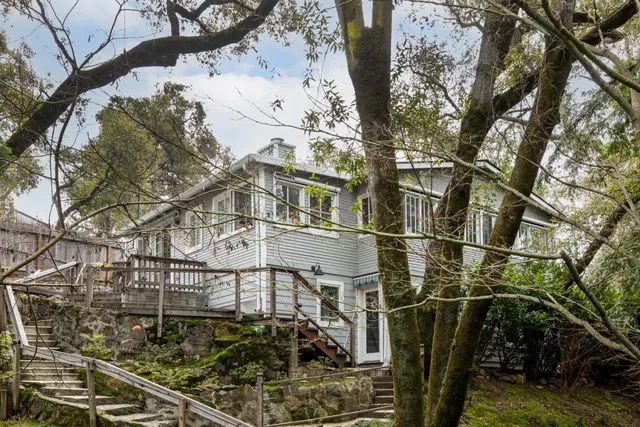 $2,995,000 | 240 Glenwood Avenue, Woodside, CA 94062