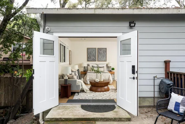 $2,995,000 | 240 Glenwood Avenue, Woodside, CA 94062