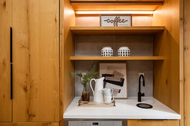 $2,995,000 | 240 Glenwood Avenue, Woodside, CA 94062