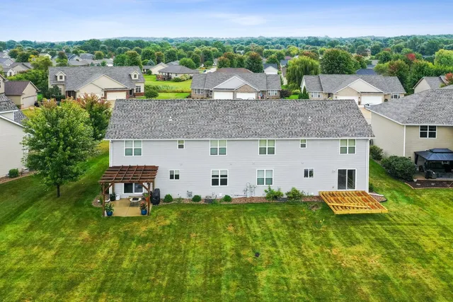 $379,900 | 3980 North Parker Way, De Pere, WI 54115