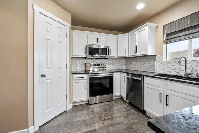 $379,900 | 3980 North Parker Way, De Pere, WI 54115