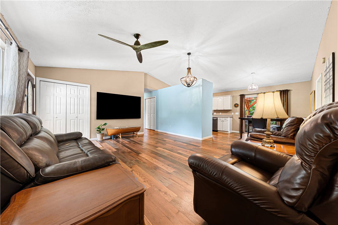 281 Cherokee Drive Fair Play, SC 29643 - Photo 8 of 26