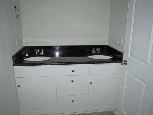 1012 Sunnybell Lane Foley, AL 36535 - Photo 14 of 25 Guest Bathroom