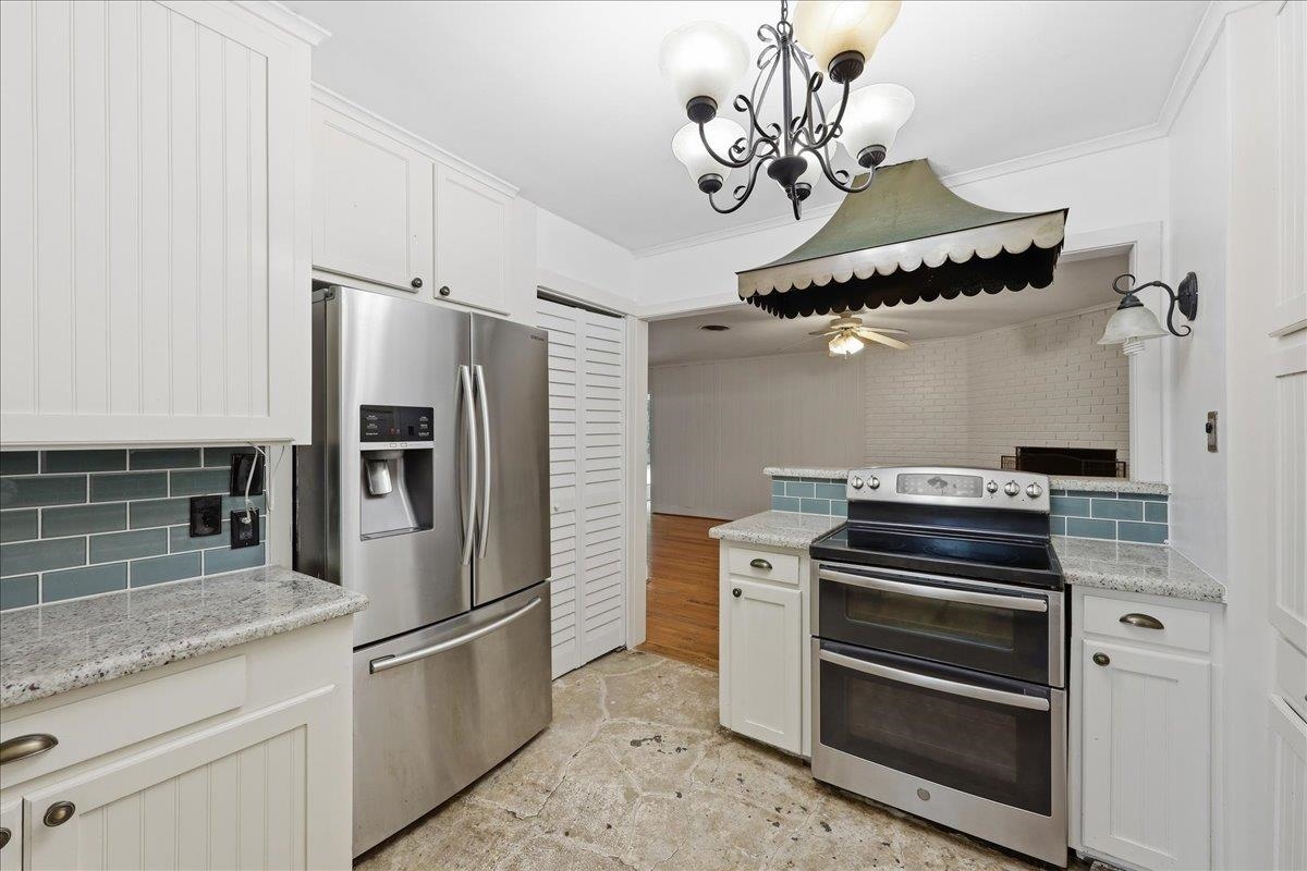 5590 Clinton Street Beaumont, TX 77706 - Photo 12 of 37