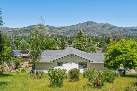$799,000 | 425 Oak Point Place, Santa Rosa, CA 95409