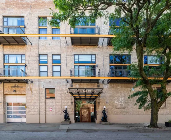 $435,000 | 2545 South Dearborn Street, Unit 530, Chicago, IL 60616
