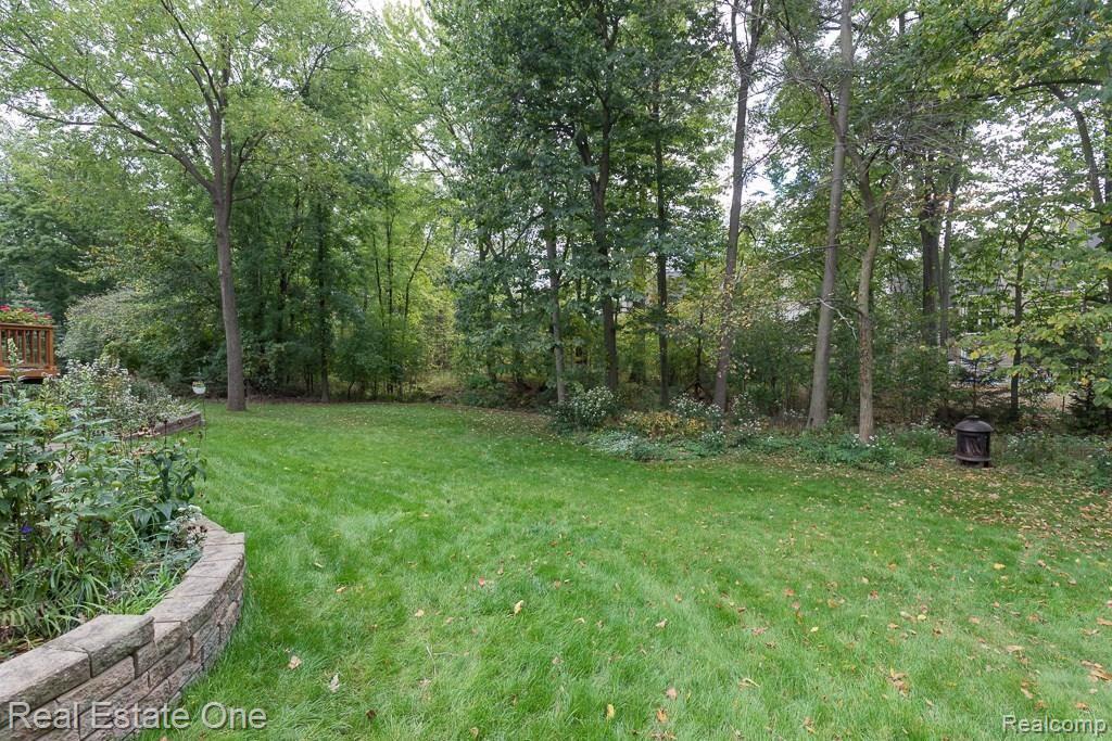 3656 Edinborough Drive Rochester, MI 48306 - Photo 6 of 30