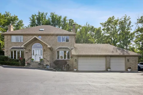 $899,000 | 11131 Dineff Road, Lemont, IL 60439