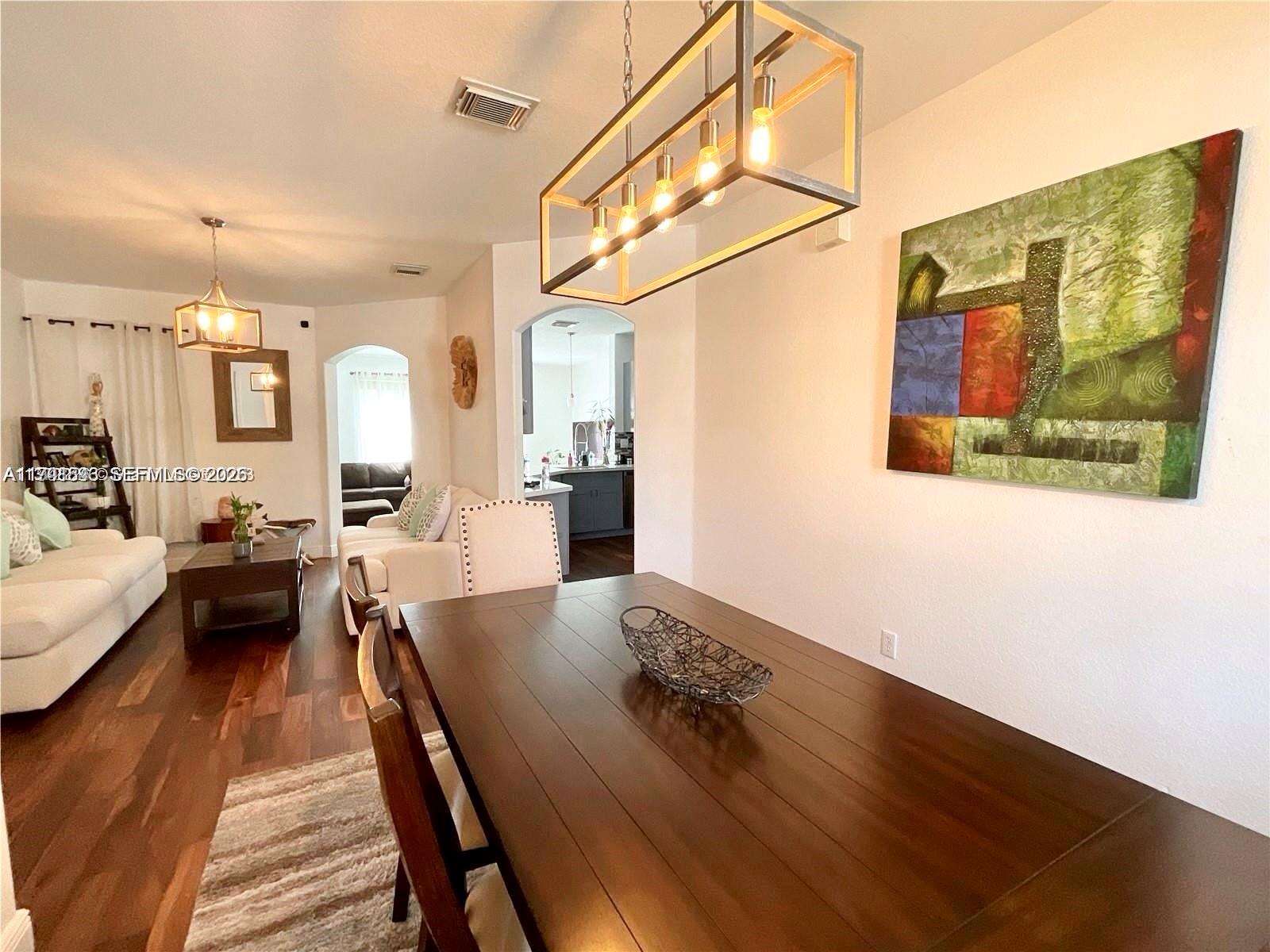 7472 Northwest 112 Path Doral, FL 33178 - Photo 12 of 39