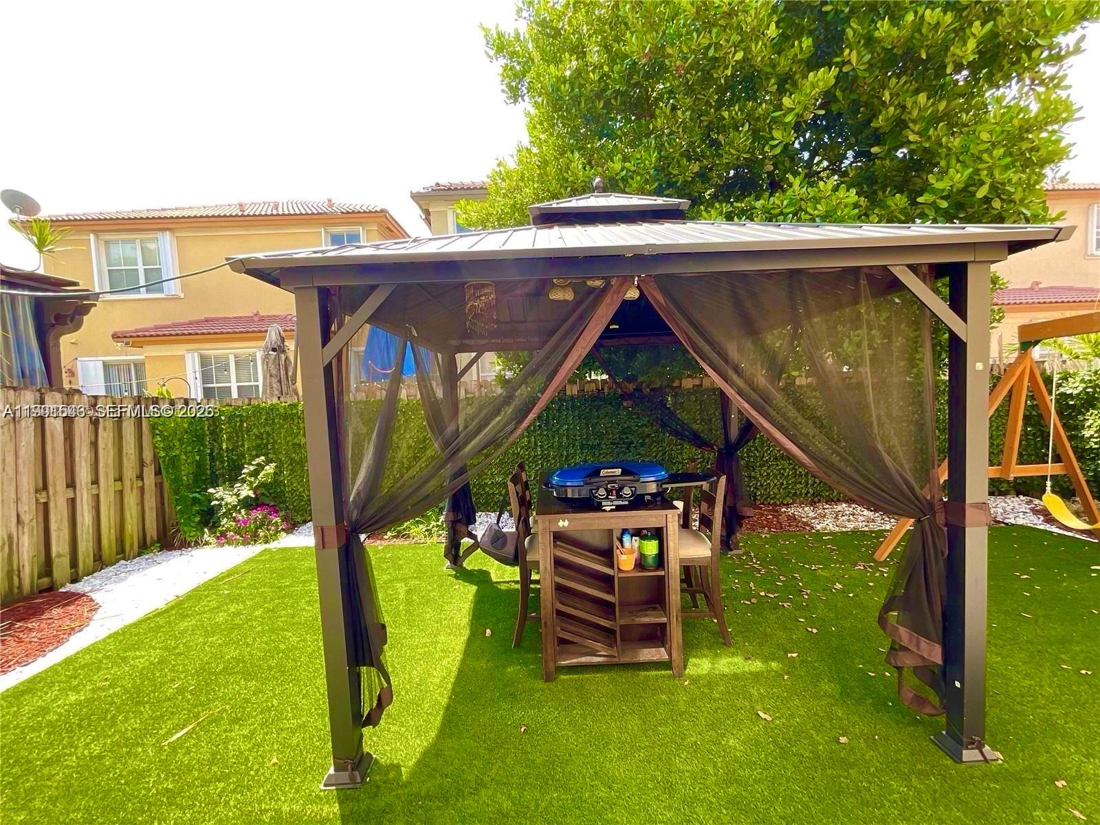 7472 Northwest 112 Path Doral, FL 33178 - Photo 33 of 39