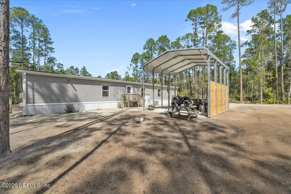 $299,900 | 1427 South State Road 19, Palatka, FL 32177