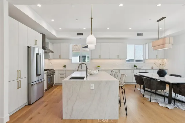 $2,318,000 | 1914 Belmont Lane, Unit A, Redondo Beach, CA 90278