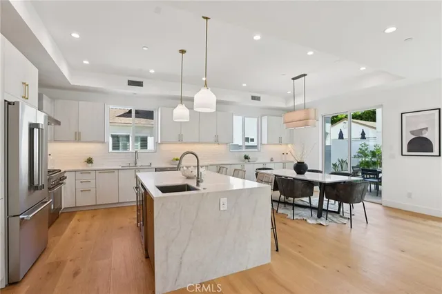 $2,318,000 | 1914 Belmont Lane, Unit A, Redondo Beach, CA 90278