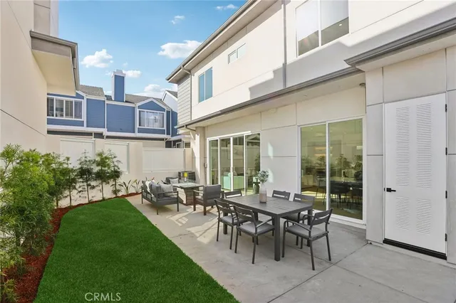 $2,318,000 | 1914 Belmont Lane, Unit A, Redondo Beach, CA 90278