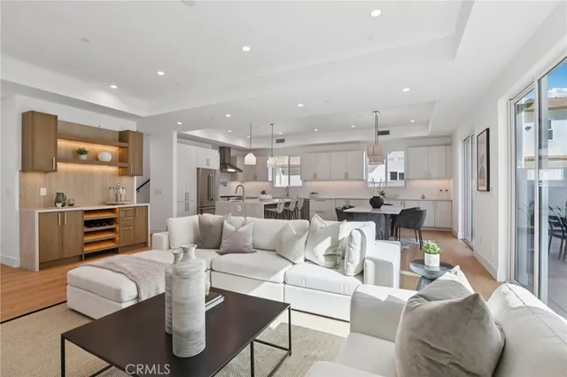 $2,318,000 | 1914 Belmont Lane, Unit A, Redondo Beach, CA 90278