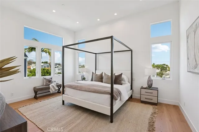 $2,318,000 | 1914 Belmont Lane, Unit A, Redondo Beach, CA 90278