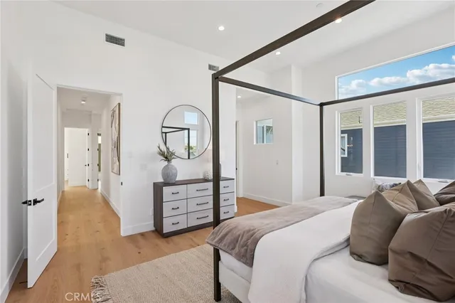 $2,318,000 | 1914 Belmont Lane, Unit A, Redondo Beach, CA 90278