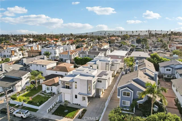 $2,318,000 | 1914 Belmont Lane, Unit A, Redondo Beach, CA 90278