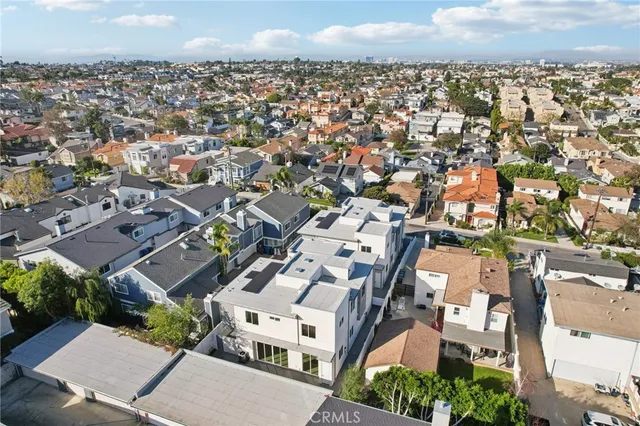 $2,318,000 | 1914 Belmont Lane, Unit A, Redondo Beach, CA 90278