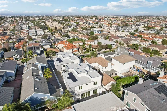 $2,318,000 | 1914 Belmont Lane, Unit A, Redondo Beach, CA 90278