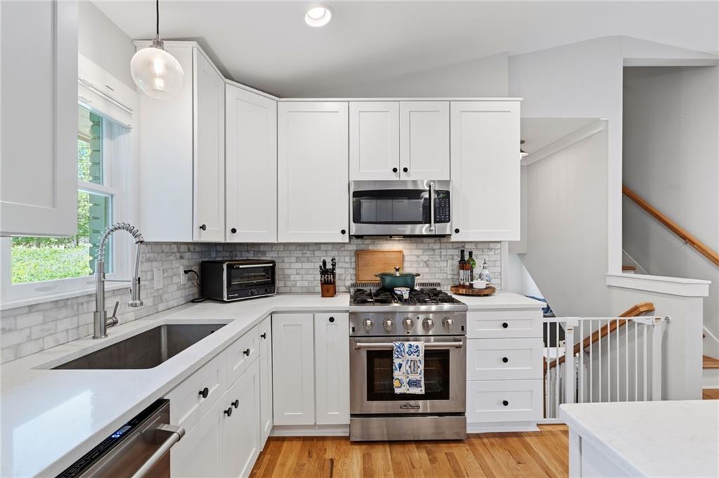 2708 Frontier Trail Atlanta, GA 30341 - Photo 13 of 51