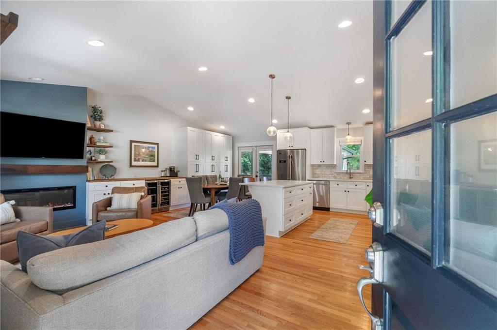2708 Frontier Trail Atlanta, GA 30341 - Photo 4 of 51