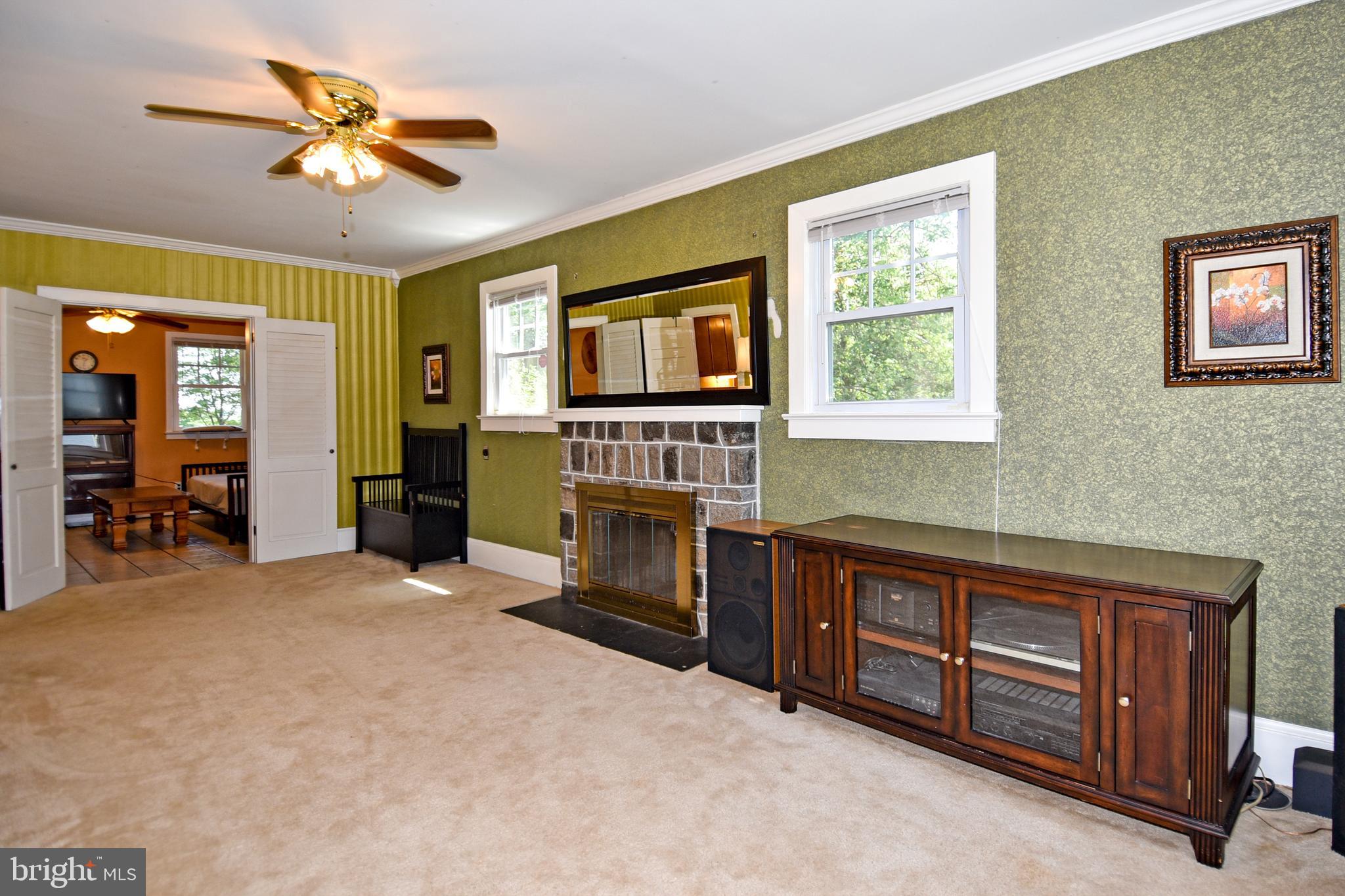 3500 Swann Road Suitland, MD 20746 - Photo 8 of 55 Large rooms